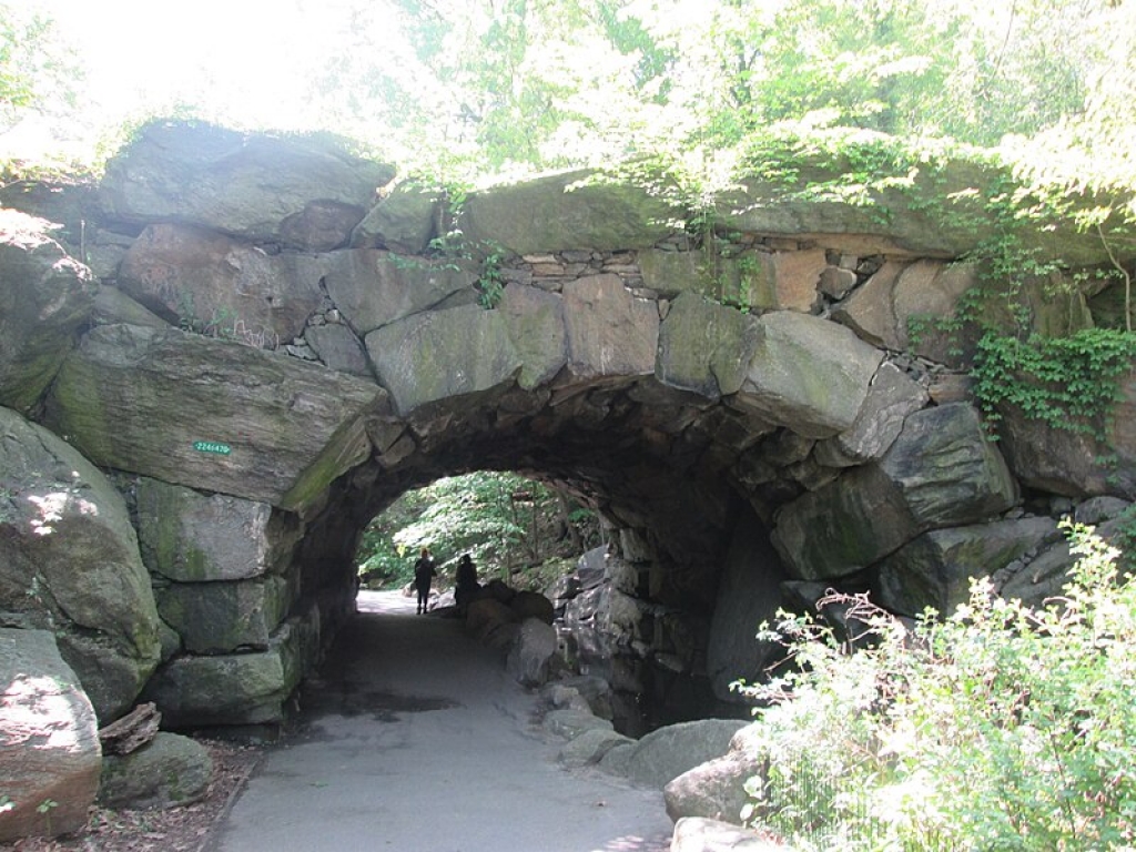 Huddlestone Arch